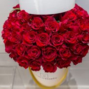 خرید آنلاین و اینترنتی باکس گل روبانی رز قرمز با جعبه استوانه ای در تهران از گلفروشی و فروشگاه انلاین شادیچی