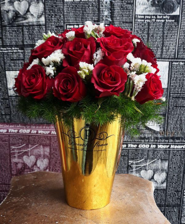 خرید آنلاین و اینترنتی باکس گل رز قرمز با جعبه سطلی طلایی در تهران از گلفروشی و فروشگاه انلاین شادیچی