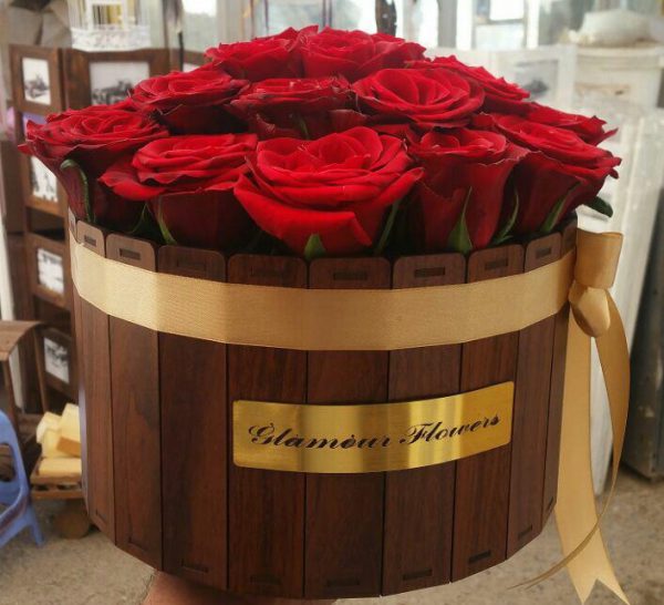 خرید آنلاین باکس گل چوبی با رز قرمز و جعبه استوانه ای در تهران از گلفروشی و فروشگاه اینترنتی و انلاین شادیچی
