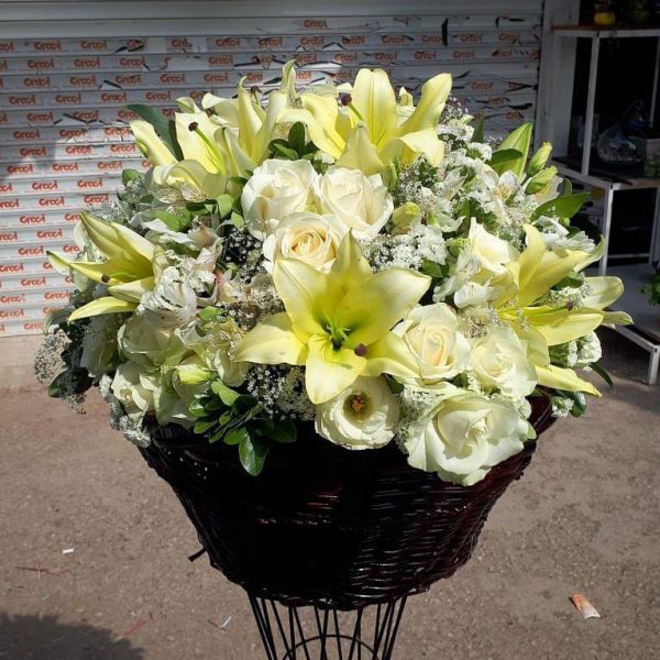 خرید آنلاین و اینترنتی سبد گل عروس در تهران از گلفروشی و فروشگاه انلاین شادیچی