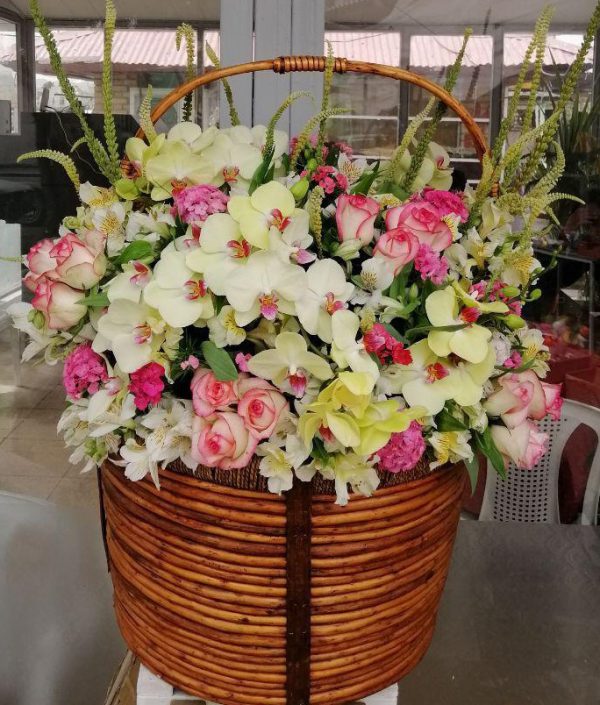 خرید آنلاین و اینترنتی گلدان گل بزرگ در تهران از گلفروشی و فروشگاه انلاین شادیچی