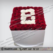 باکس گل رز قرمز و سفید با حرفB
