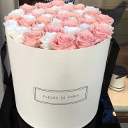 خرید اینترنتی و آنلاین باکس گل رز سفید و صورتی با جعبه استوانه در تهران از فروشگاه و گلفروشی انلاین شادیچی