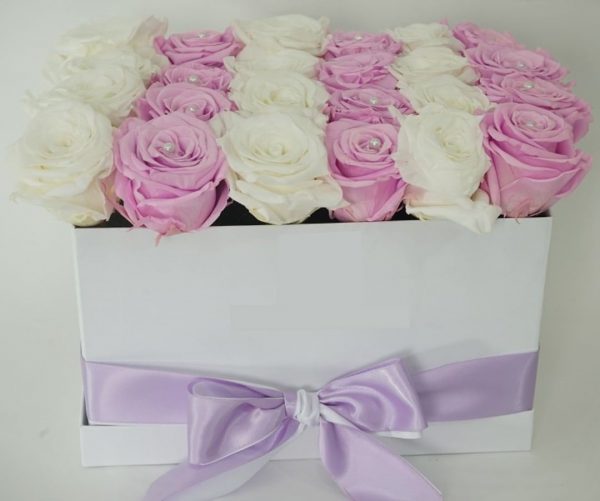 باکس گل مکعبی هارد باکس با گل رز سفید و صورتی شماره 155